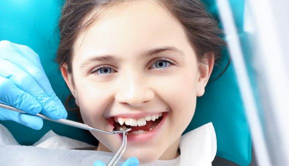 Лечить молочные зубы у детей ?