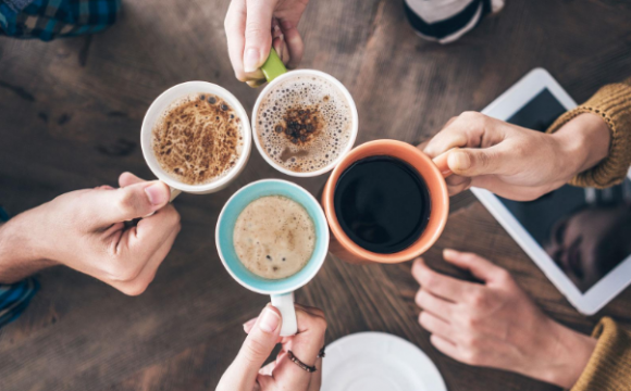 Польза и вред напитков для сохранения привлекательной улыбки