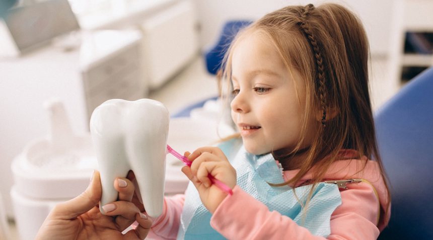 Кариес молочных зубов: лечить нельзя ждать?