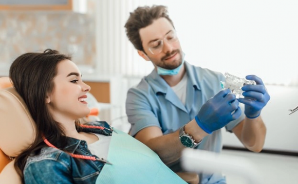 Услуги по имплантации в клинике «Новая стоматология»